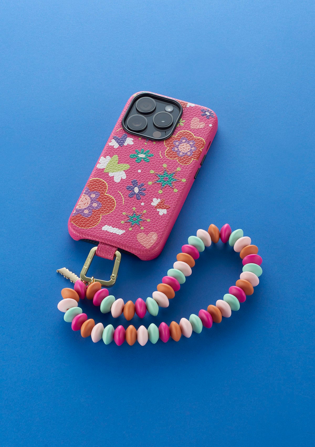 Cover_iPhone_15_Pro_Back_To_70_Joy_Rosa_Phone_Strap_Disc_Untags