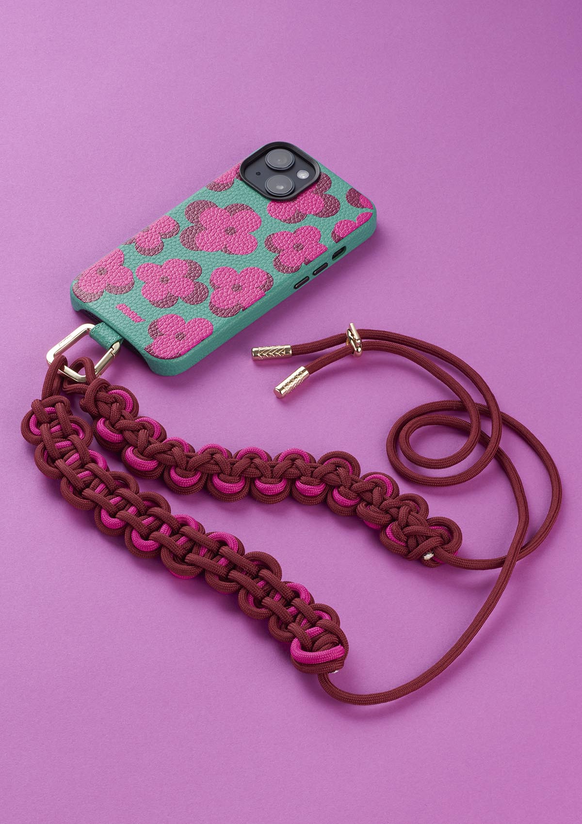 Cover Untags per iPhone 14 Plus in colore verde con fiori e Phone Necklace Scoubidou regolabile bordeaux e rosa