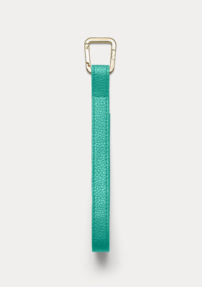Vista frontale del Phone Strap Untags personalizzabile con lettere e simboli. Cinturino verde