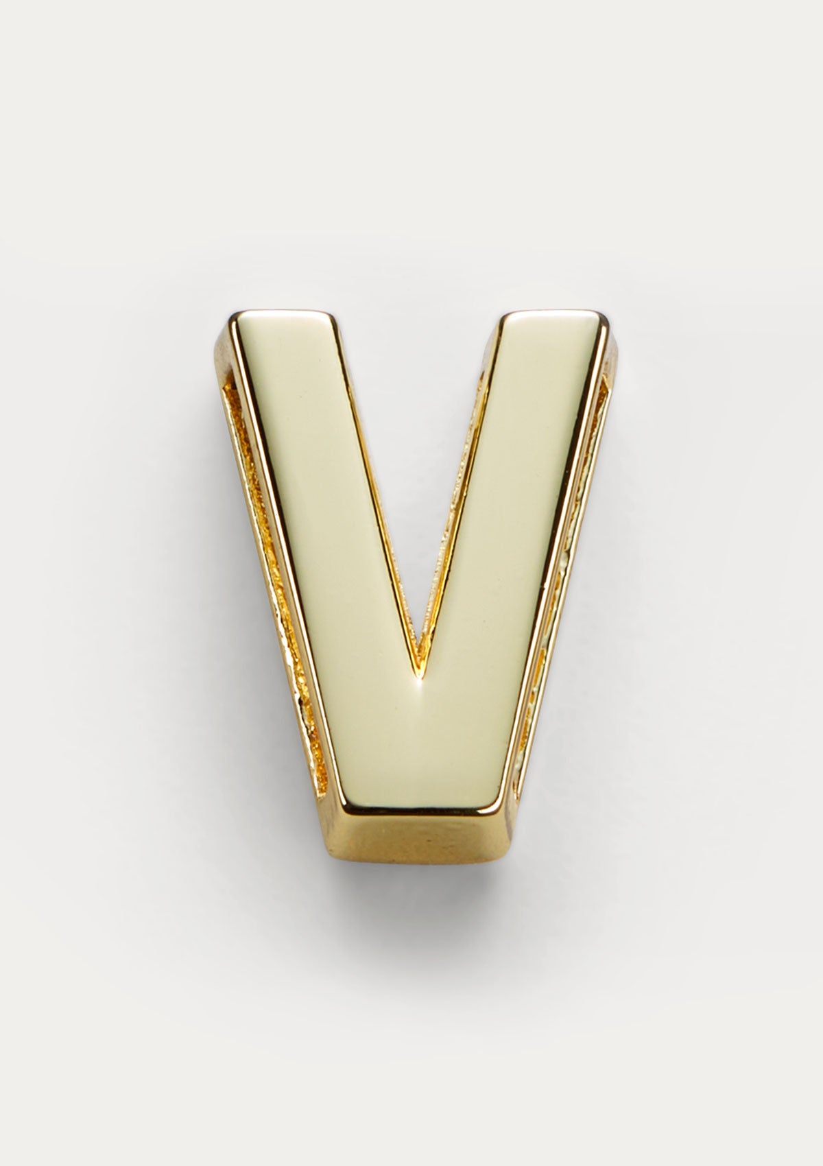 Vista frontale del Charm Untags Lettera V, in metallo dorato, per Phone Strap Personalizzabile
